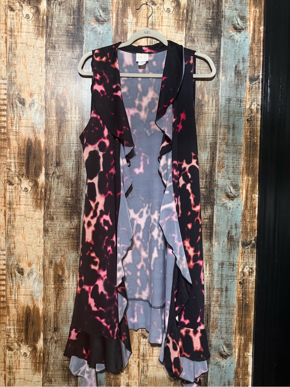 Sleeveless Ruffle Vest in Black and Orange